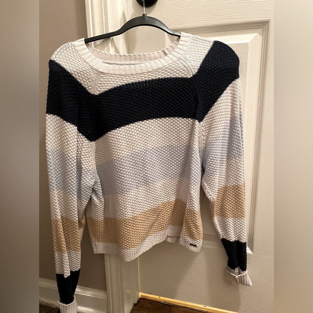 Hollister striped knit cropped sweater size small beige navy and blue womens